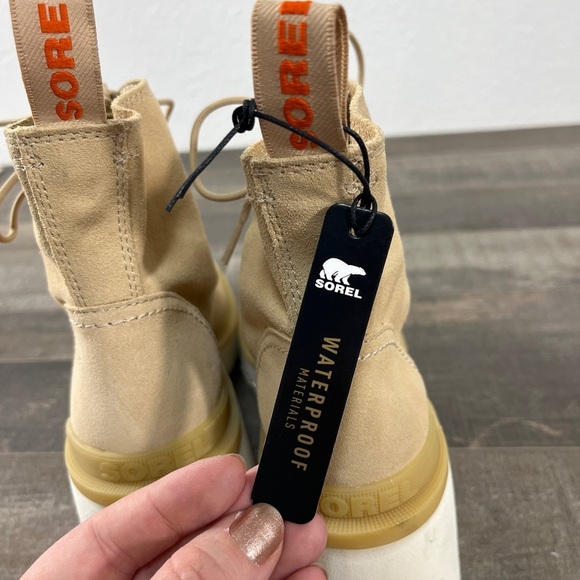 NEW SOREL Hi Line Heeled Lace Up Bootie - Picture 8 of 14